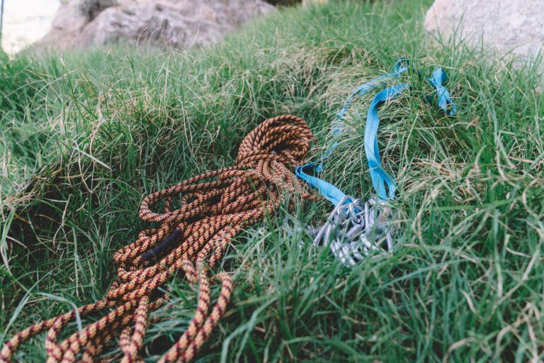 climbing-rope-grass